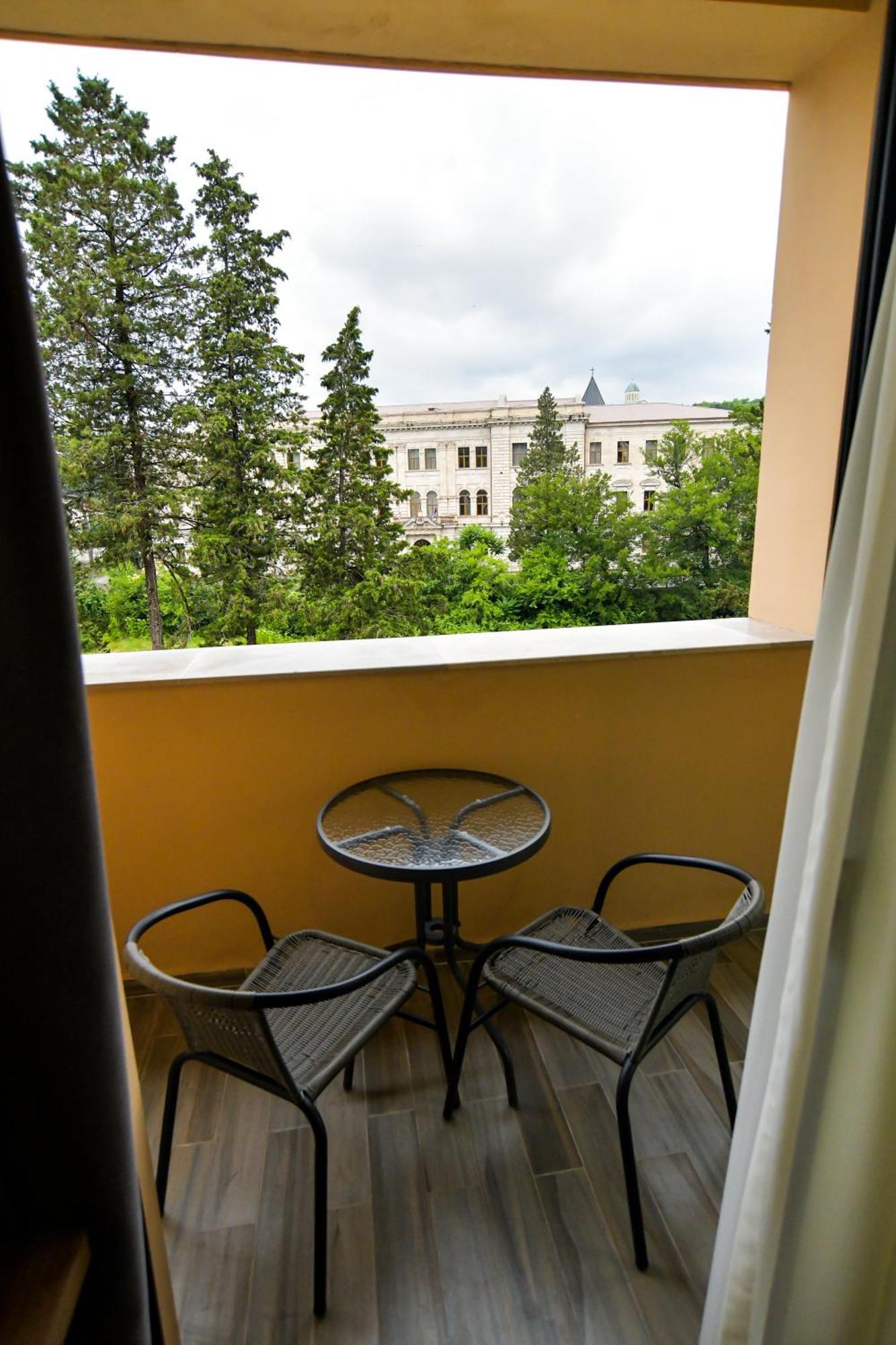 Gelati Residence Koutaïssi Extérieur photo